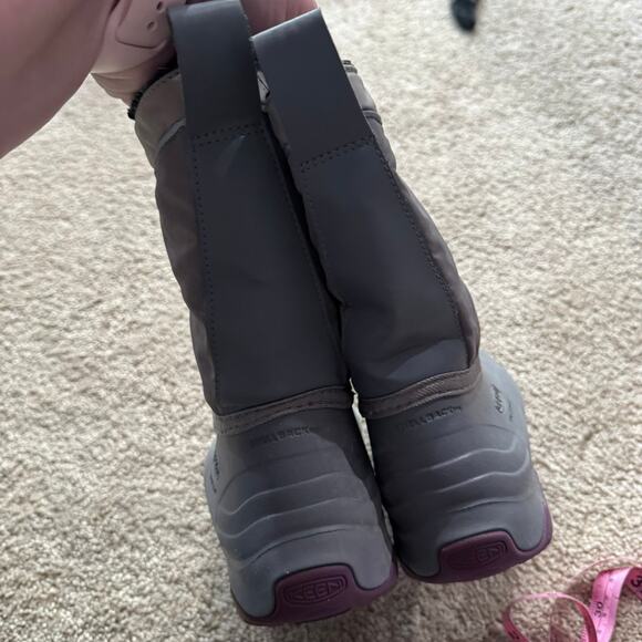 Keen Lumi Waterproof Snow Boots Big Girls Size 1 Insulated Warm Gray w/ Purple - Picture 9 of 16